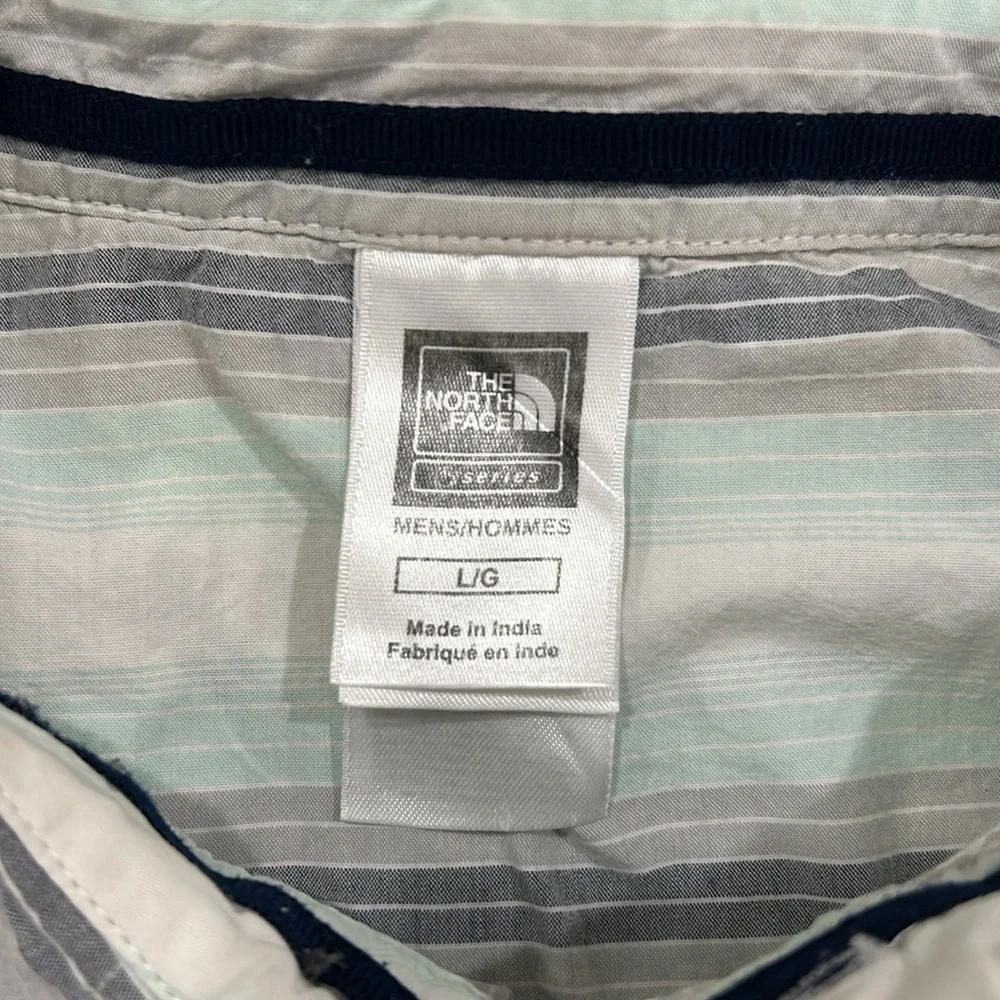 The North Face Mens Short Sleeve Button Up Shirt Striped green/gray w/pocket